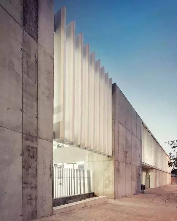 木格柵建筑，次序中的美