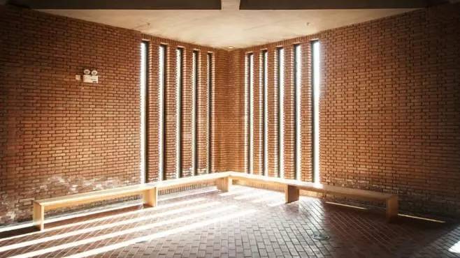 紅磚的建筑藝術(shù)，每一張紅磚墻都可以拿去做紅