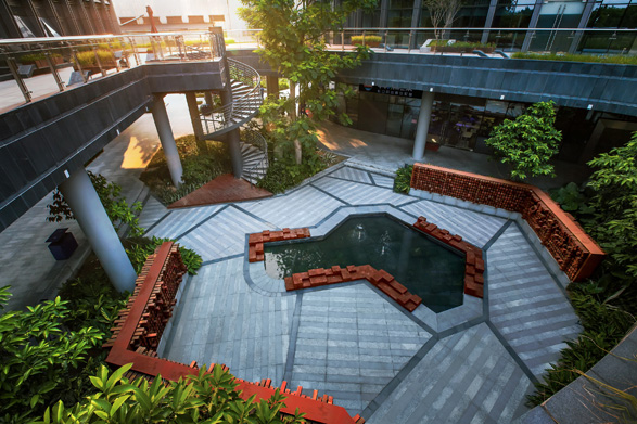 紅磚的建筑藝術(shù)，每一張紅磚墻都可以拿去做紅