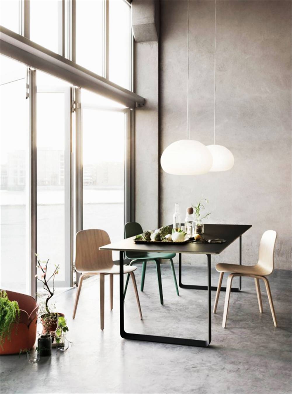 水泥毛坯房遇到中式禪意，最原生態(tài)的高級(jí)灰典