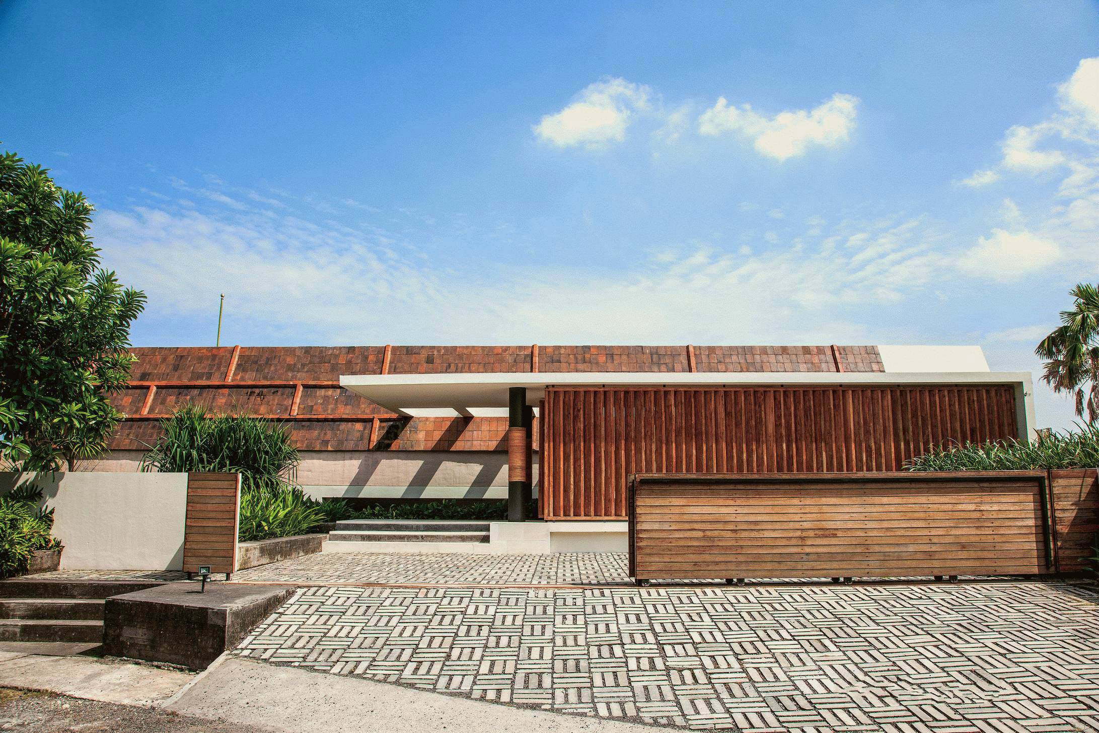 印度臨海別墅設計 新中式建筑中的木與石