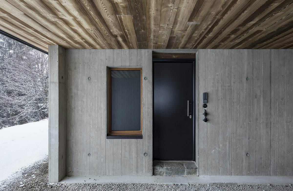 當(dāng)原木遇上雪花別有情調(diào)，雪中木屋設(shè)計(jì)