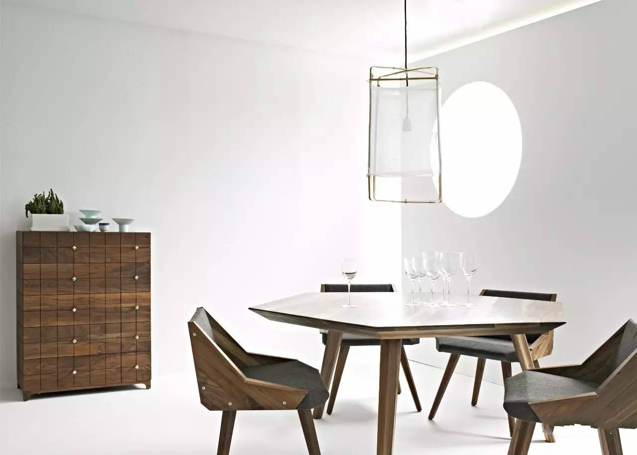 簡潔大氣的中式家具，傳統(tǒng)之美！