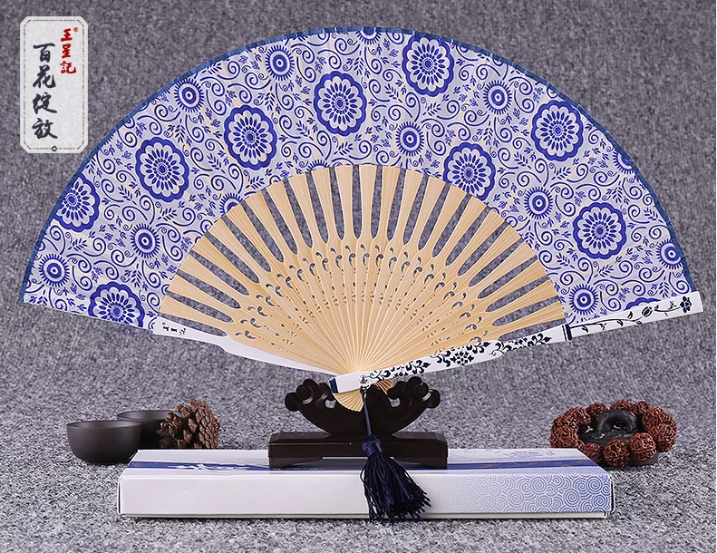 家佳樂文學(xué)青花瓷古典真絲折扇