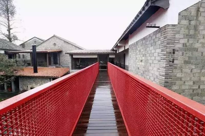 隱居畫(huà)鄉(xiāng)，與甌江畫(huà)中仙境遙相呼應(yīng)