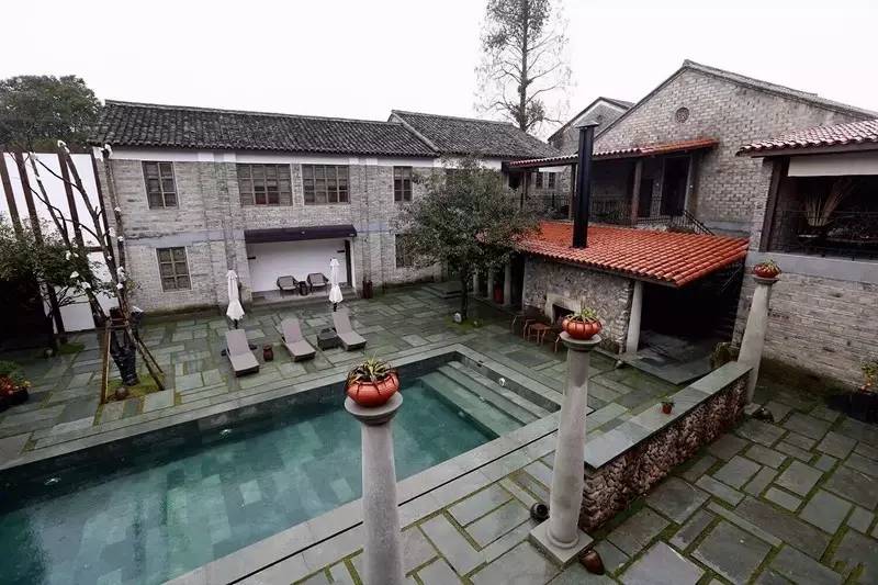 隱居畫(huà)鄉(xiāng)，與甌江畫(huà)中仙境遙相呼應(yīng)