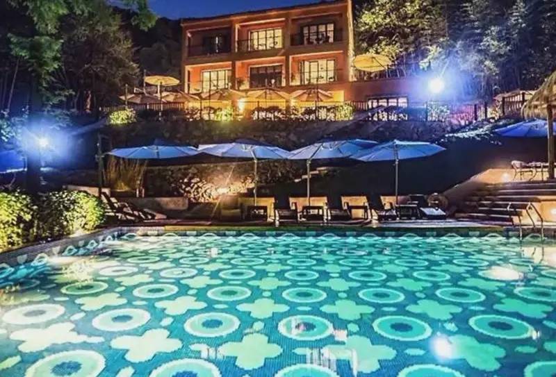 尚坡民宿，坐擁絕佳山景的無(wú)敵泳池