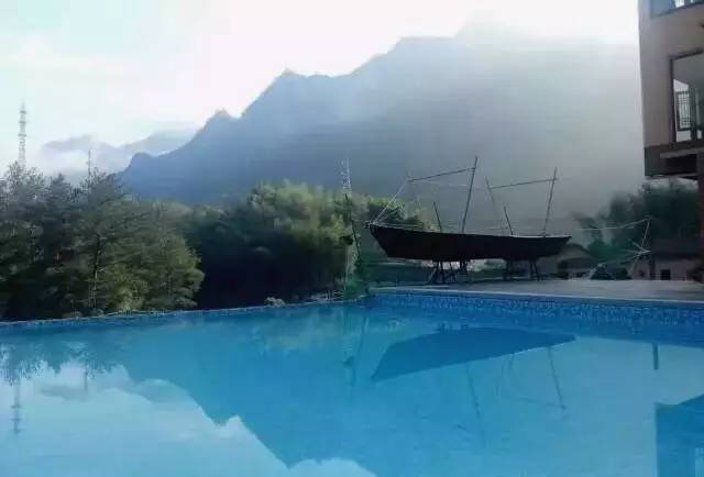 閑思居民宿，暢游在清涼山泉