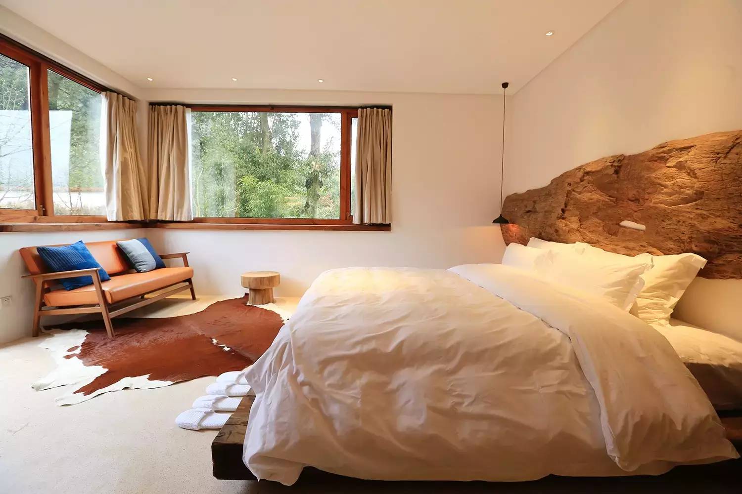 靜廬瀾柵，隱世小墅里一場泳池家庭趴