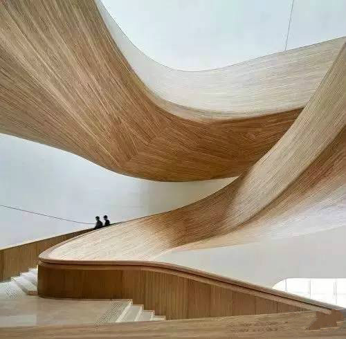 中式裝修設(shè)計，瘋狂的木頭