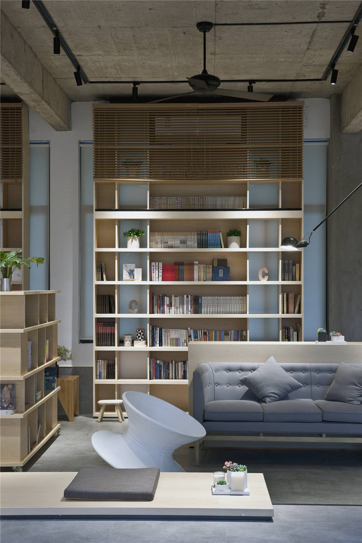 隱于繁華都市間，云初空間新中式裝修設(shè)計(jì)