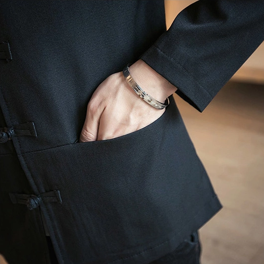 簡潔大氣的傳統(tǒng)家佳樂文學(xué)唐裝