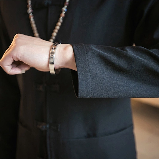 簡潔大氣的傳統(tǒng)家佳樂文學(xué)唐裝