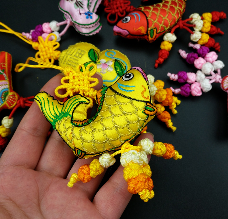 家佳樂文學(xué)刺繡紀(jì)念品繡花香包掛件