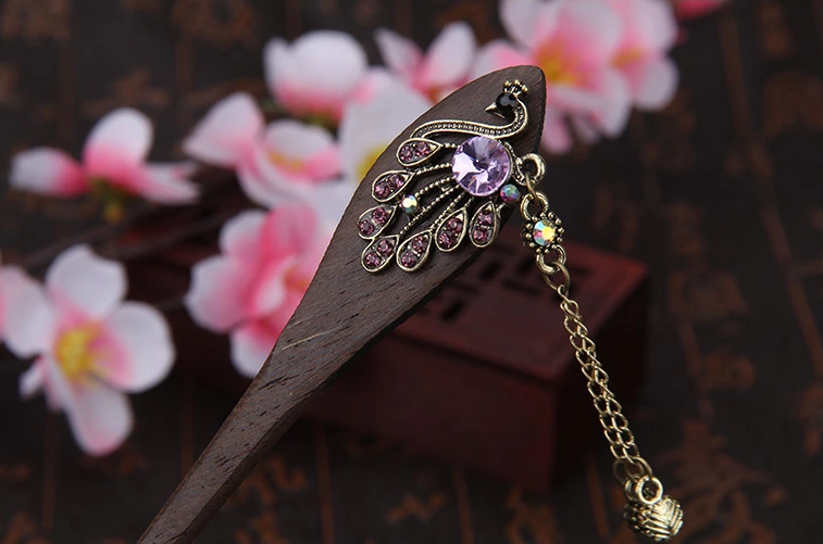 復(fù)古古風(fēng)木質(zhì)水鉆簪子步搖