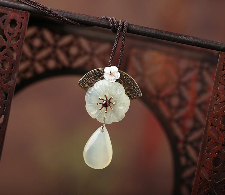 家佳樂文學(xué)飾品岫玉吊墜配飾項鏈