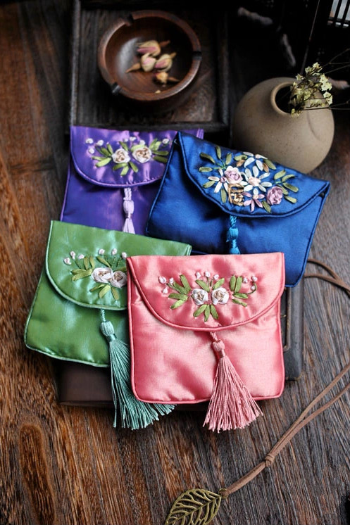 一方古意傳統(tǒng)中式手工包，復(fù)古手工繡荷包