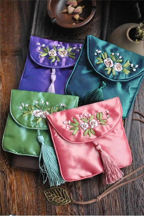 一方古意傳統(tǒng)中式手工包，復(fù)古手工繡荷包