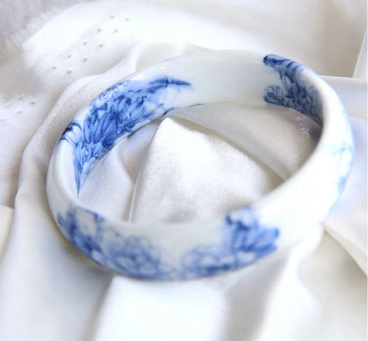 清新脫俗的家佳樂文學(xué)青花瓷陶瓷手鐲