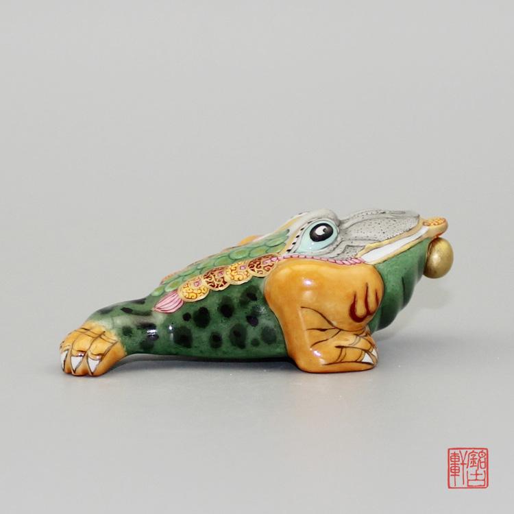 手工描金招財(cái)金蟾陶瓷鼻煙壺