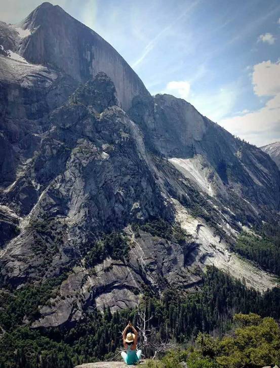 林中四舍民宿設(shè)計，一所鳥語花香的小木屋