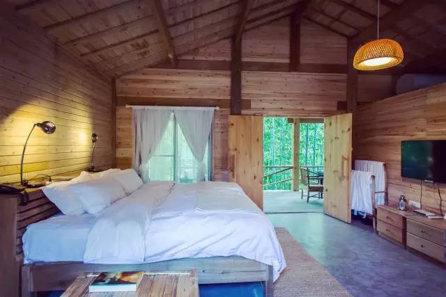 林中四舍民宿設(shè)計，一所鳥語花香的小木屋