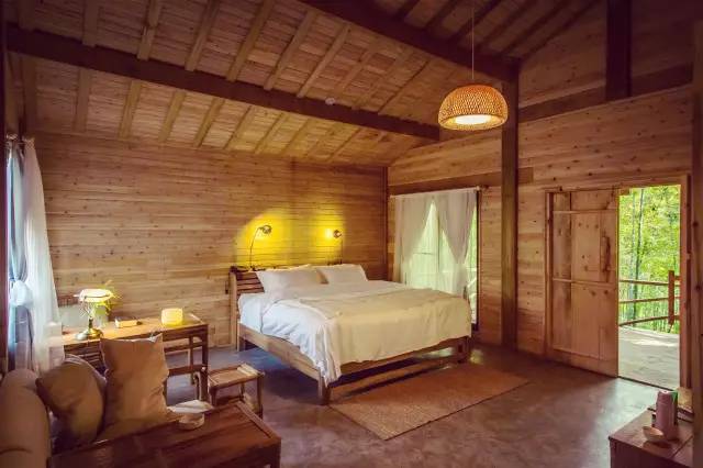 林中四舍民宿設(shè)計，一所鳥語花香的小木屋