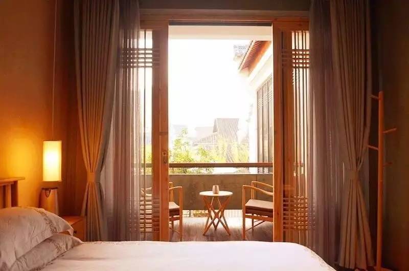 尋·尋客棧，一家超大藏書閣民宿設(shè)計(jì)