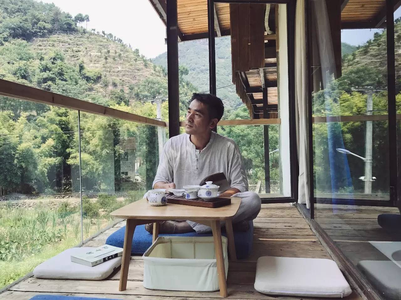 尋·尋客棧，一家超大藏書閣民宿設(shè)計(jì)