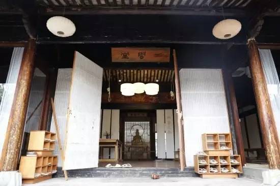 慈舍，悲喜隱去慈從舍生