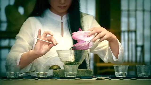 慈舍，悲喜隱去慈從舍生