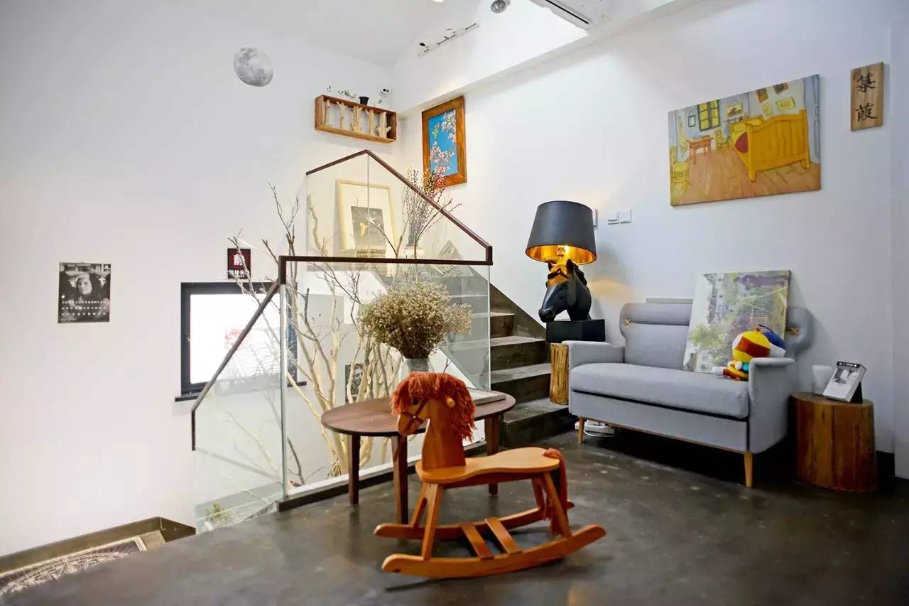 小日子生活館，選一本書過(guò)自己的生活方式