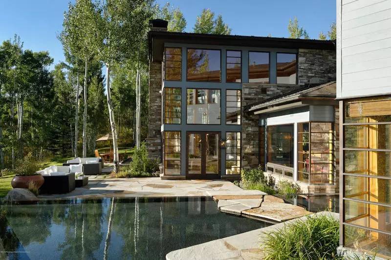 裝修設計，用石頭和木材建的豪宅