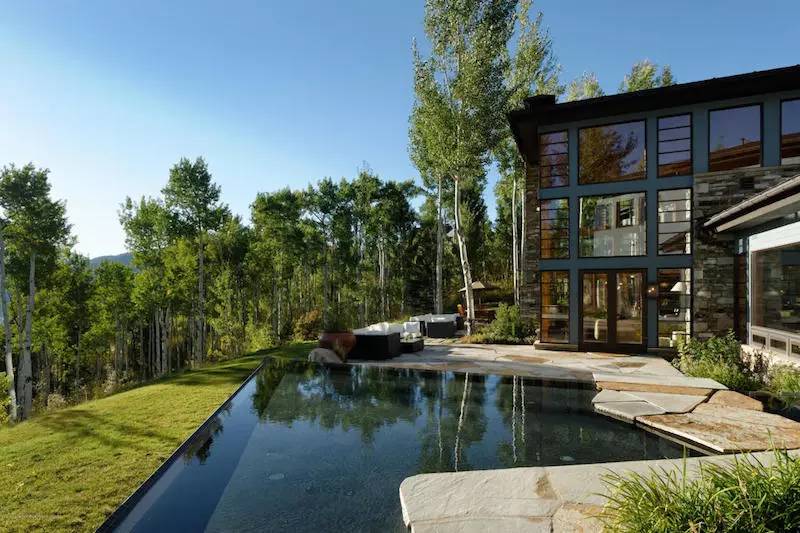 裝修設計，用石頭和木材建的豪宅