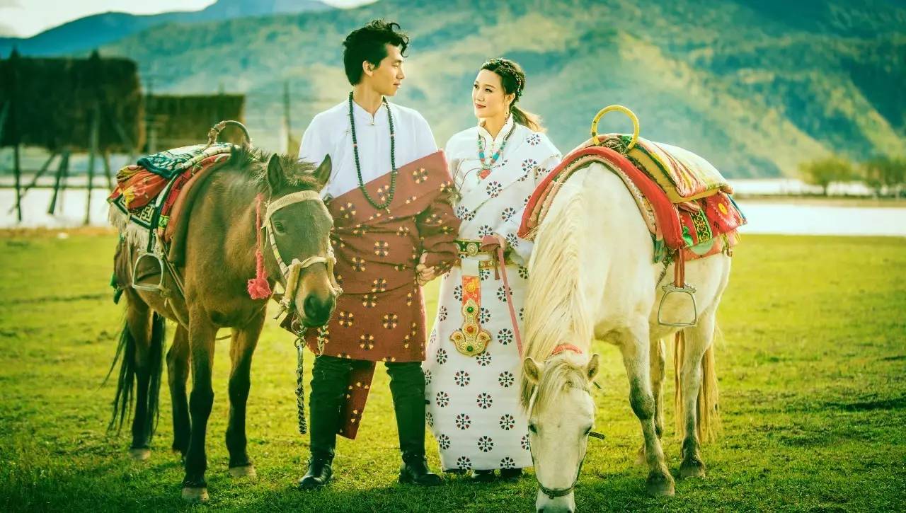 藝棧藏式客棧，我在等風(fēng)也在等你