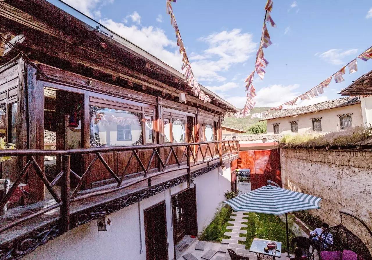 藝棧藏式客棧，我在等風(fēng)也在等你