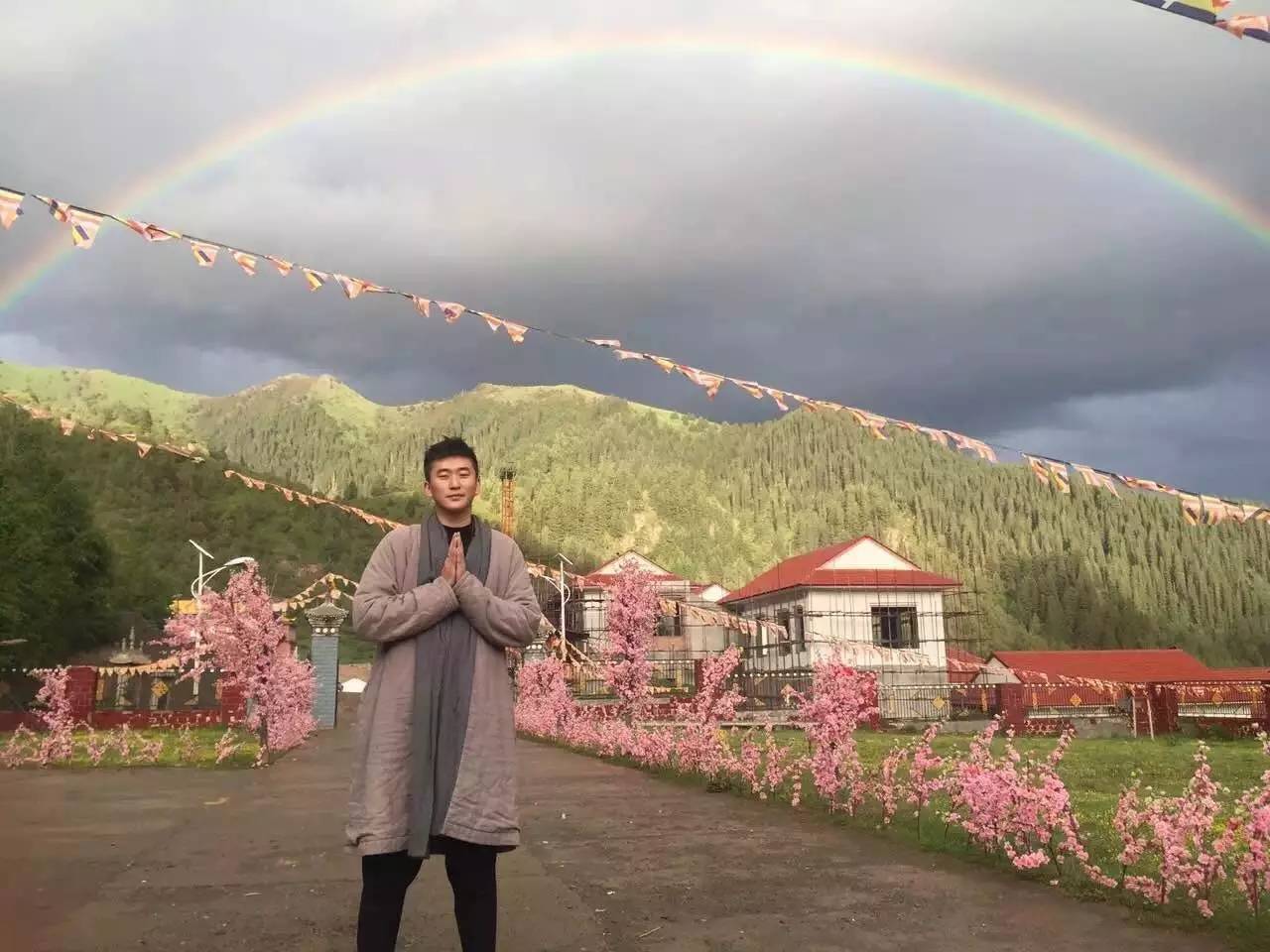 青桐·青竹茶舍，茶香縹緲靜賞西湖