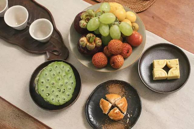 青桐·青竹茶舍，茶香縹緲靜賞西湖