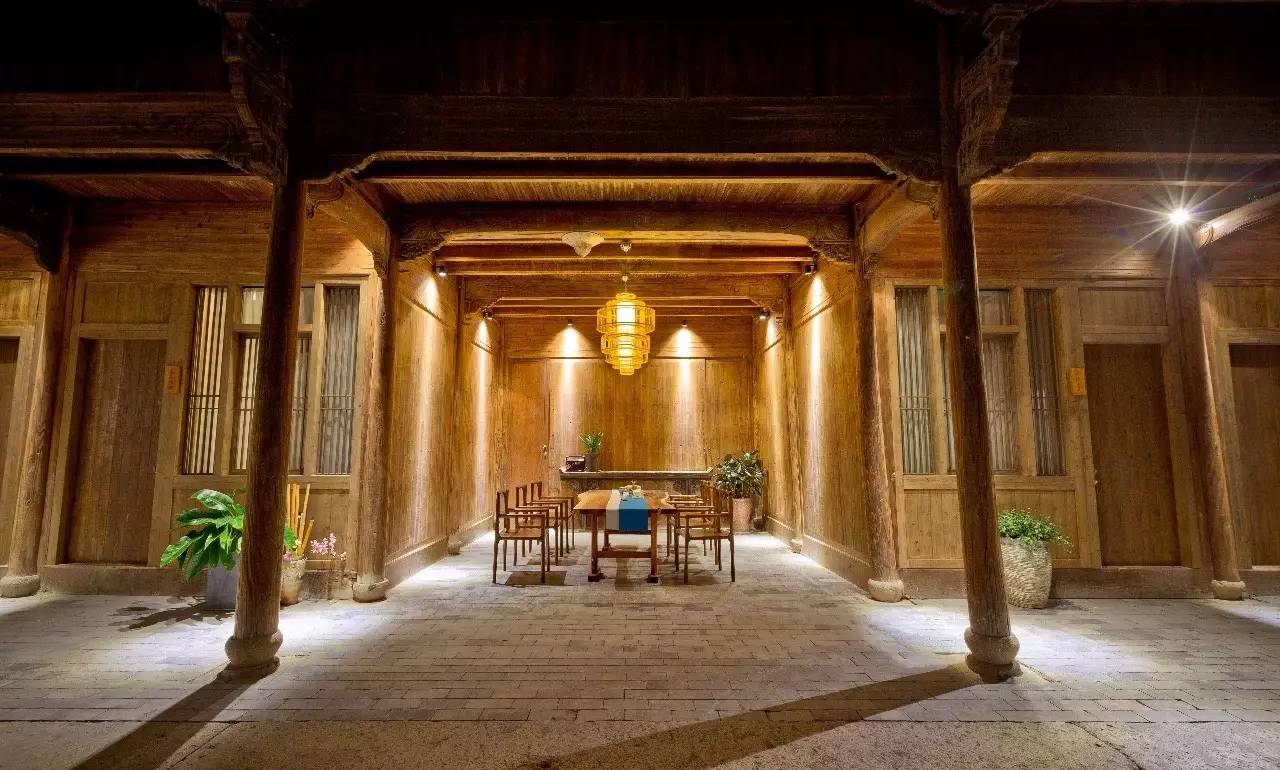 卓廬若家民宿，體味百年老宅的韻味