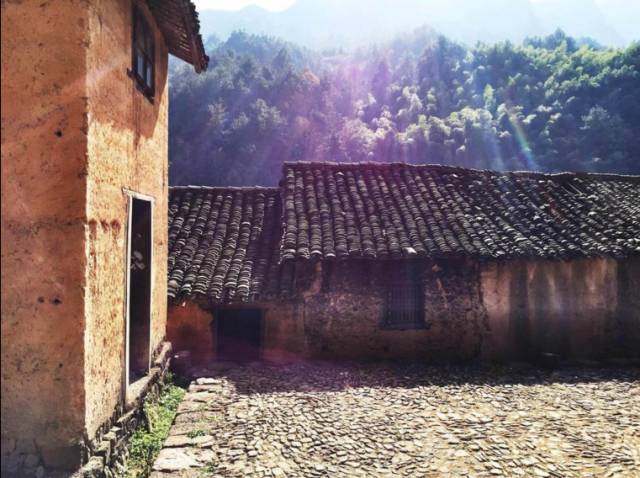 不舍·野馬嶺中國村民宿，樂在其中不忘初心