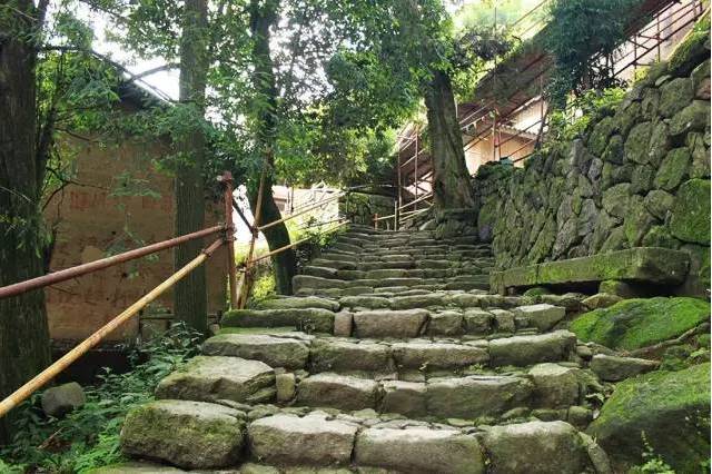 不舍·野馬嶺中國村民宿，樂在其中不忘初心