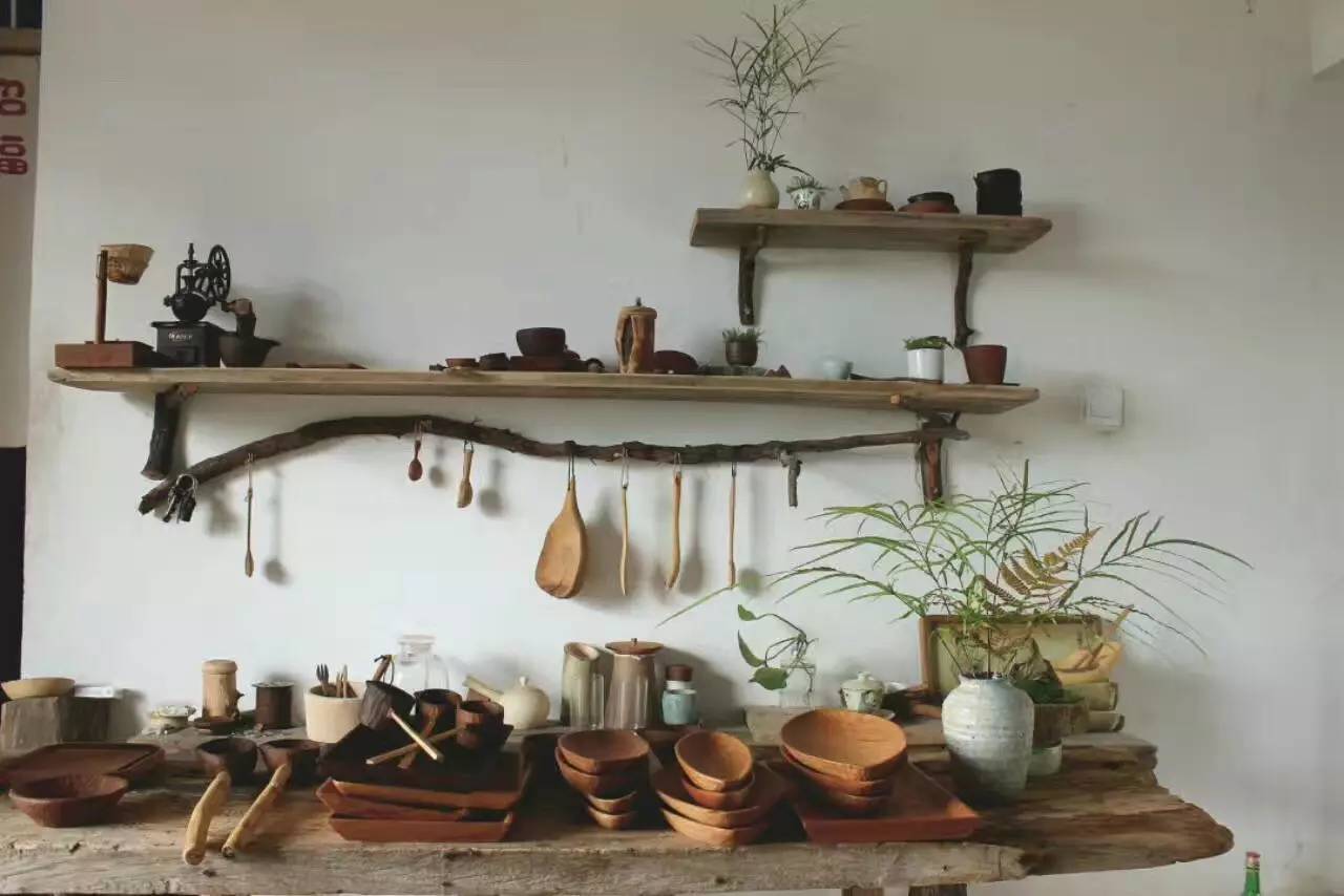 荒無舍民宿，山腳下日出而作日落而息