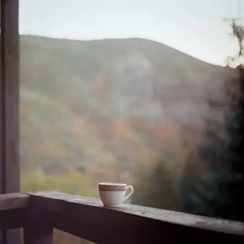 住進(jìn)山林享受一個(gè)人的狂歡，愛上中式裝修的1