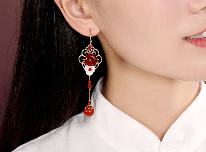 紅瑪瑙吊墜首飾貝殼花氣質耳環(huán)