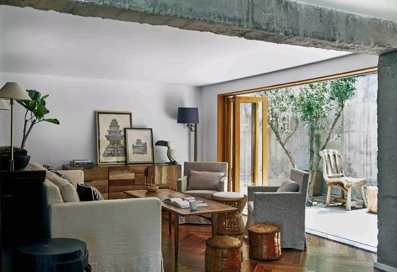 大理浥塵客舍，在山水間觀洱海日出望蒼山之巔