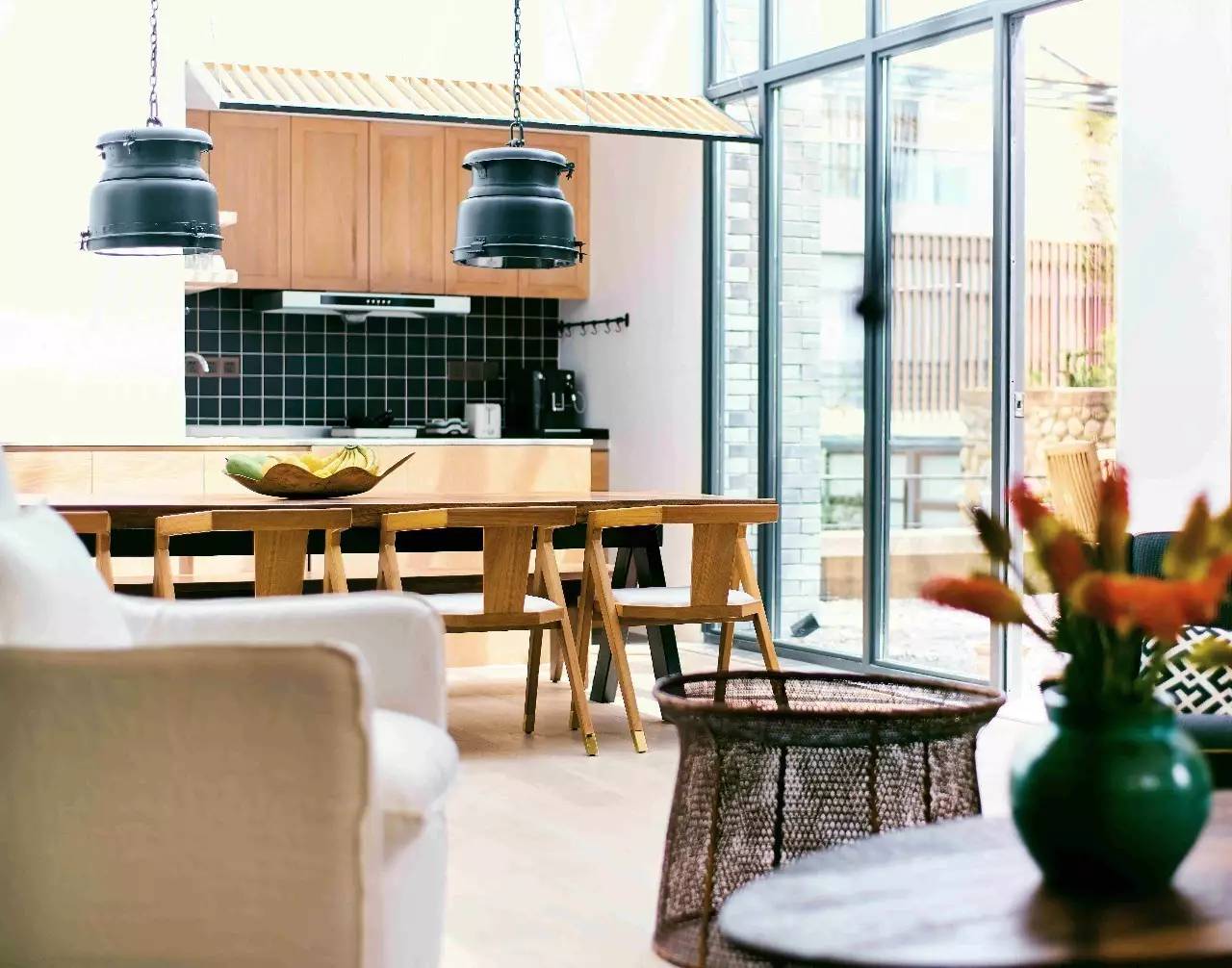 大理浥塵客舍，在山水間觀洱海日出望蒼山之巔