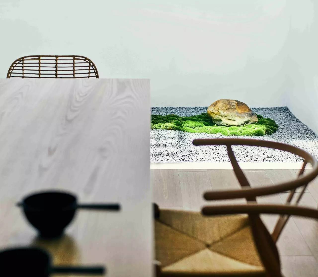 大理浥塵客舍，在山水間觀洱海日出望蒼山之巔