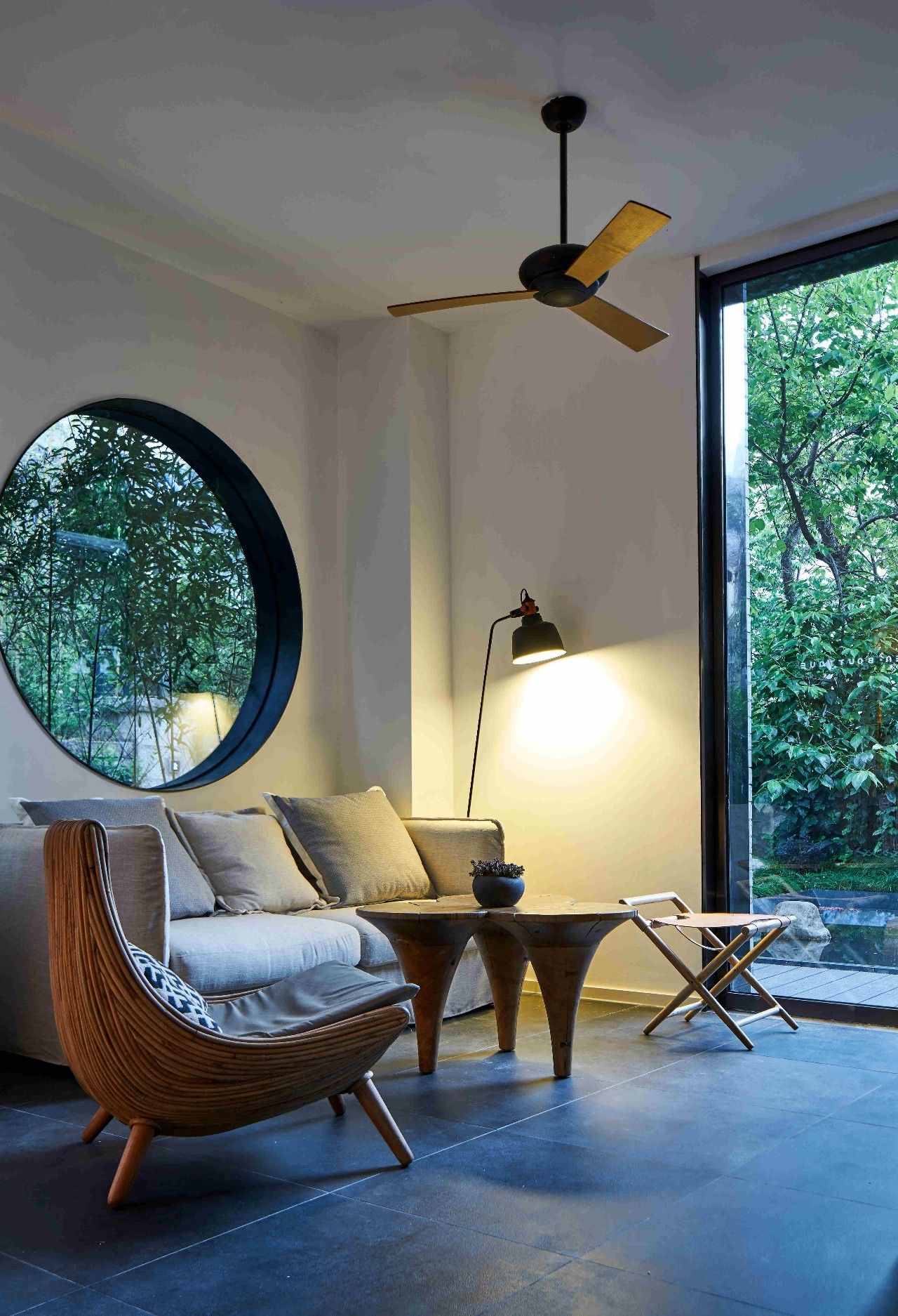 大理浥塵客舍，在山水間觀洱海日出望蒼山之巔