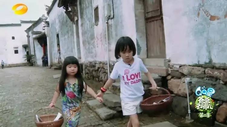 新安江畔谷掌民宿，莊園里享受青山環(huán)繞的美景