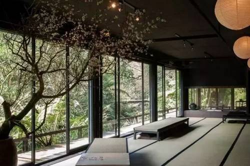 客堂間莫干山民宿，隱居深山聆聽自然